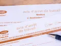 Avis d'arrêt de travail Cerfa. Le document indique une prolongation possible après un arrêt maladie, avec une mention pour un retour le lundi.